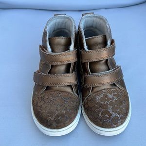 UGG toddler size 9